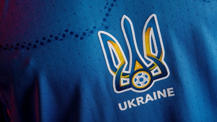Футбол вне политики? УЕФА одобрил скандальную форму сборной Украины