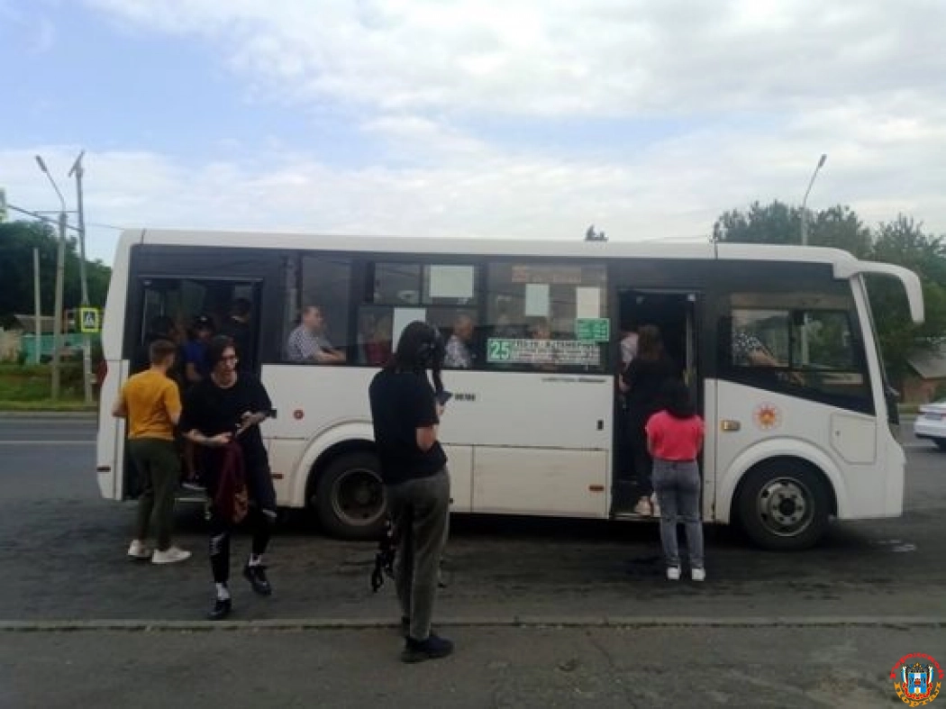 Жители Ростова пожаловались на нерегулярный график автобуса № 25