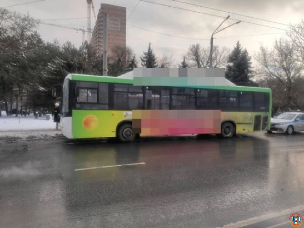 В Ростове пассажир пострадал при резком торможении автобуса № 40