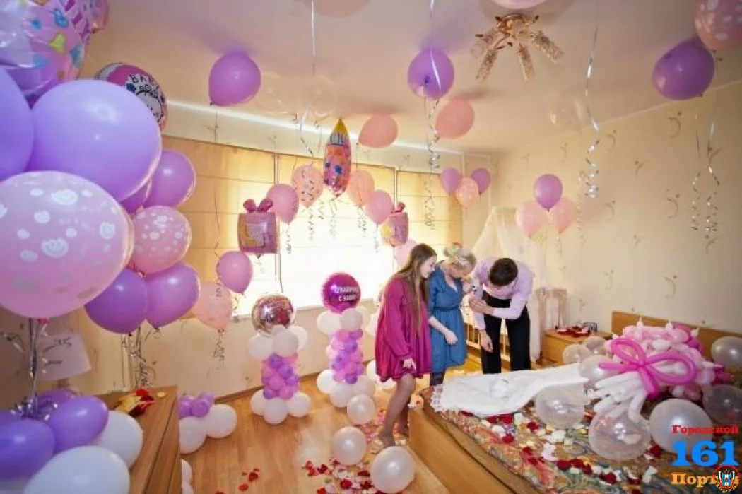 Встречаем жену из роддома.