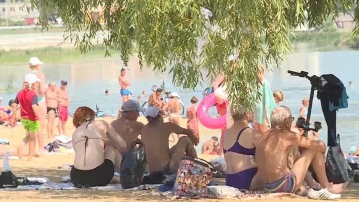 Тошнота и рвота: курганцам не рекомендуют глотать речную воду с пляжа "Бабьи пески"