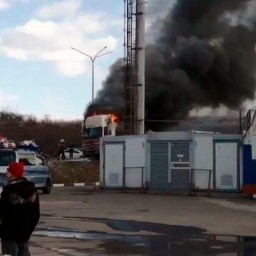В Туле у грузовика взорвался бензобак