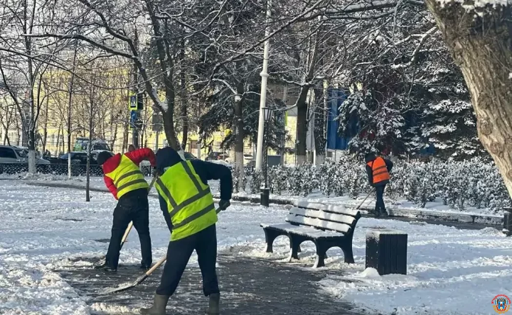 Глава Новочеркасска уволил руководителя службы эксплуатации из-за неудовлетворительной уборки снега