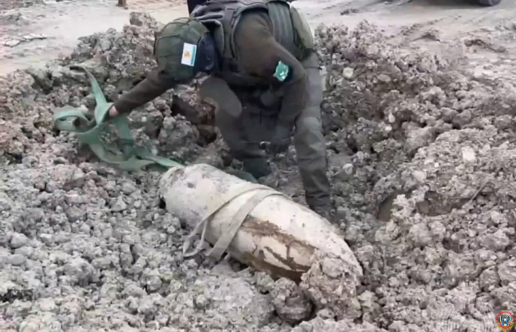 Четверть тонны тротила под землей: донские спасатели ликвидировали немецкий фугас в окрестностях Новороссийска