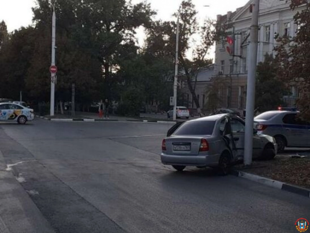 В Новочеркасске водитель иномарки после ДТП сбил дедушку