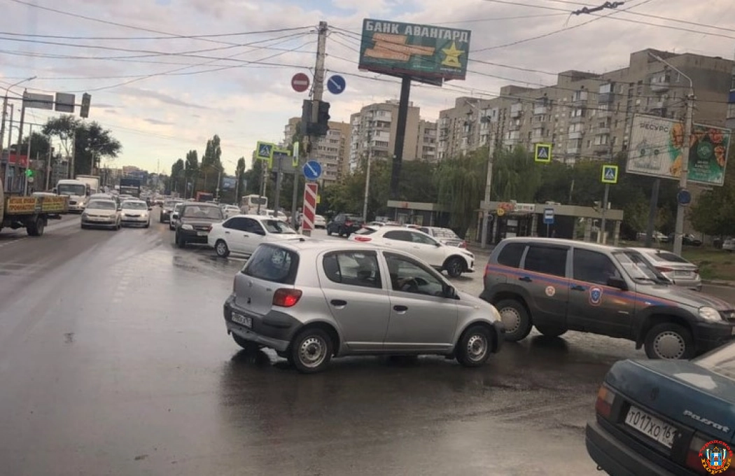В Ростове из-за поломки светофора на улице Малиновского образовалась пробка