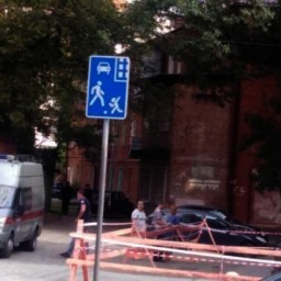 В Ростове на чердаке жилого дома нашли гранату