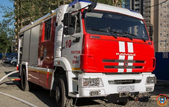 В Ростовской области утром 12 января загорелся автобус с шахтерами
