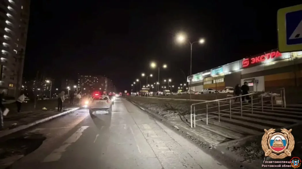 Вечернее ДТП на Суворовском: кроссовер сбил двух мужчин на пешеходном переходе