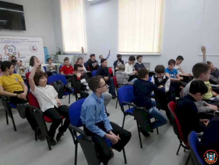 В Ростове в детском технопарке «Кванториум» отметили День космонавтики