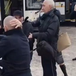 Водитель автобуса в Люберцах дал отпор напавшим на него мужчинам