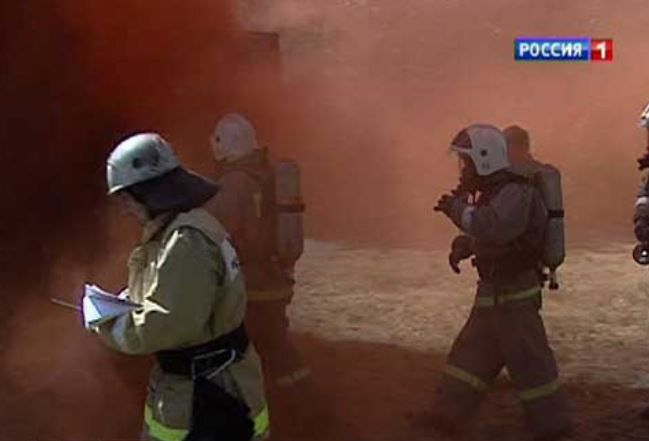 В Батайске на Украинской сгорел автомобиль, есть погибший