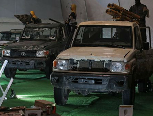 В Ростове покажут трофейные автомобили из Сирии В Ростове покажут трофейные автомобили из Сирии
