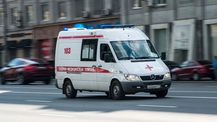 Годовалый ребенок выпал с 3 этажа в Набережных Челнах