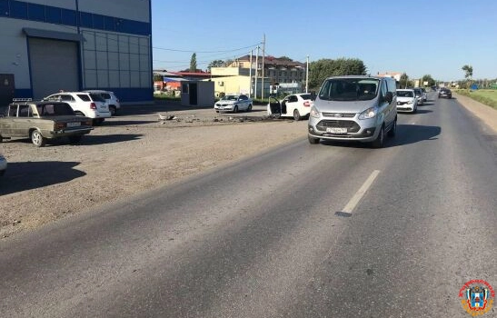 На Дону три человека пострадали в столкновении двух легковушек