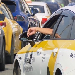 В Татарстане из-за QR-кодов в транспорте взлетели цены на такси