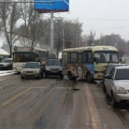 В Ростове-на-Дону в два раза выросли цены на такси - виноват гололед