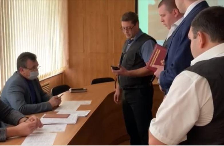 Главный архитектор Сальского района пойдет под суд за превышение должностных полномочий Главный архитектор Сальского района пойдет под суд за превышение должностных полномочий