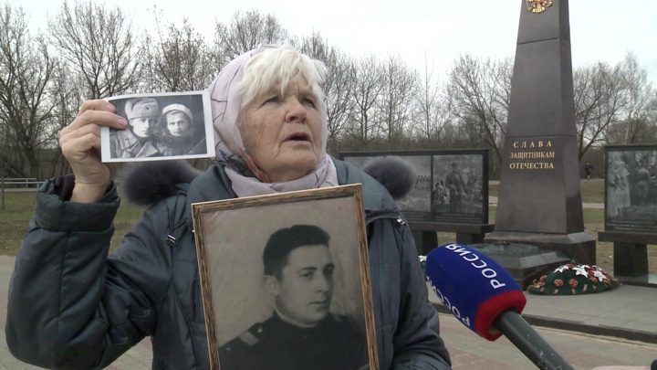 В память об отце: москвичке провели персональную церемонию возле Вечного огня