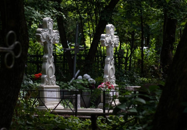 В Ростовской области запретили ходить на кладбища