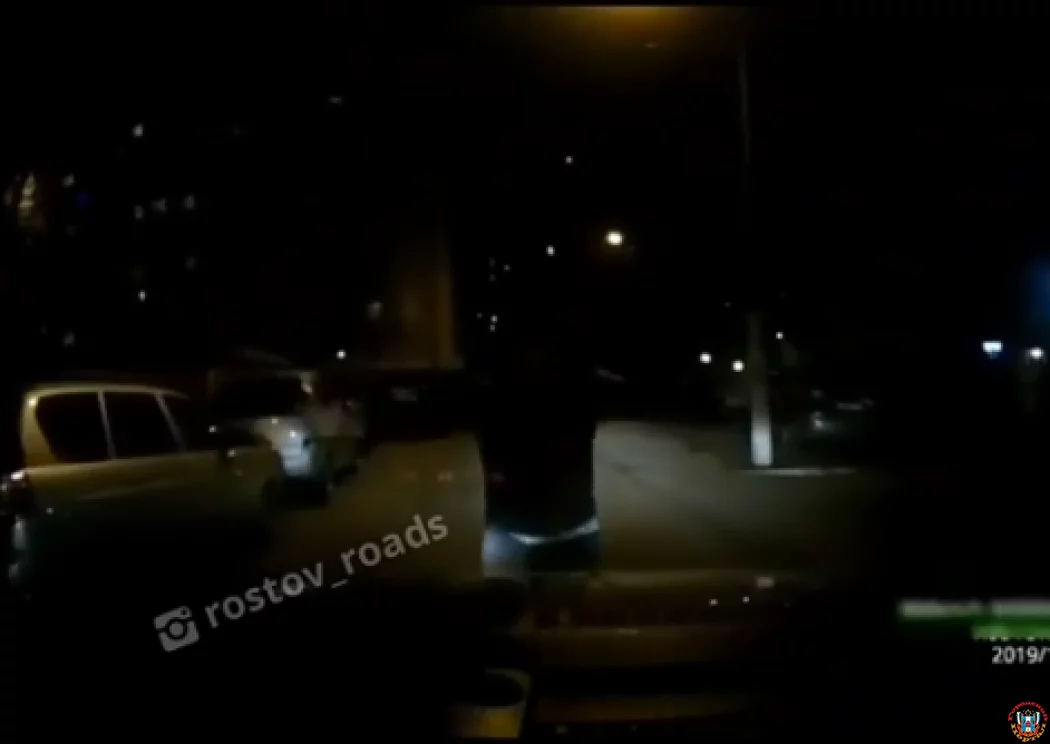Пьяный ростовчанин бросился под машину, чтобы спровоцировать аварию