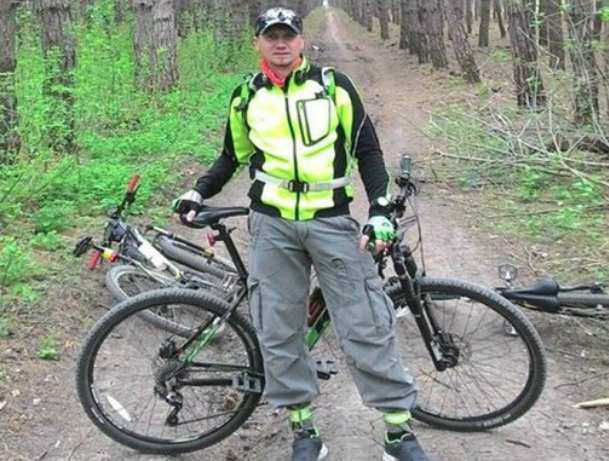 Разрывы селезенки и печени получил велосипедист из-за ямы в Ростове