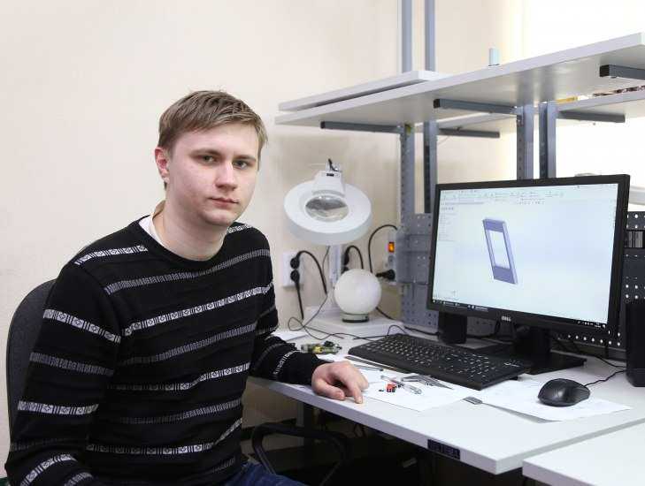 Уникальное устройство для спутниковой связи между кораблями разрабатывает студент ДГТУ в Ростовской области