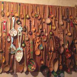 Удивительно высокую сумму захотел получить ростовчанин за коллекцию антикварных ложек