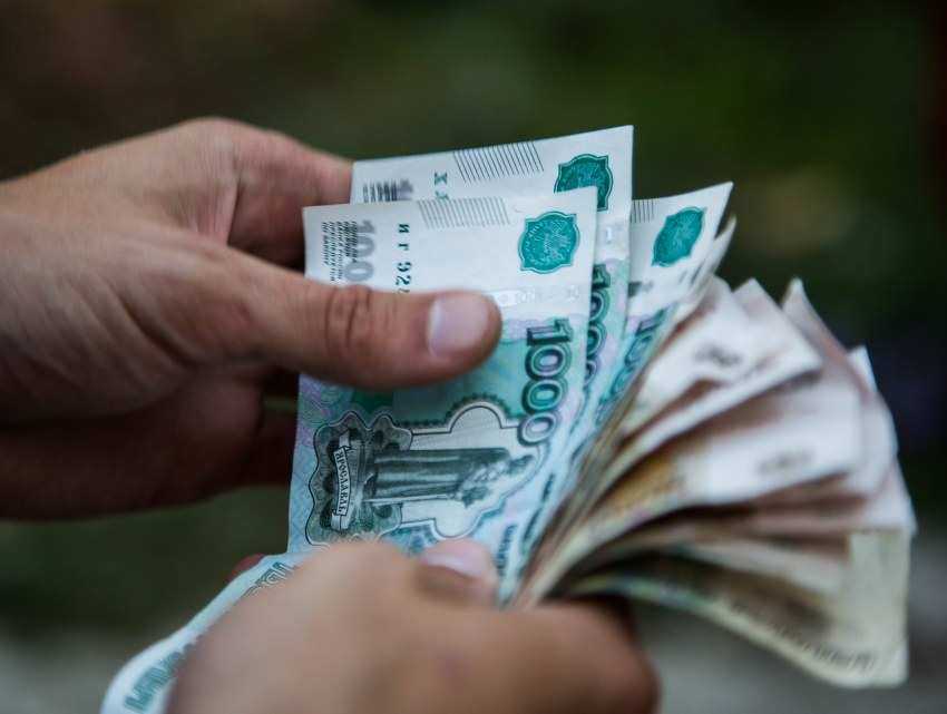 «Решалой» прикинулся ростовский бизнесмен перед женой своего заместителя «Решалой» прикинулся ростовский бизнесмен перед женой своего заместителя
