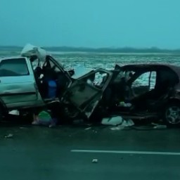 Два человека погибли и трое пострадали в ДТП в Ростовской области