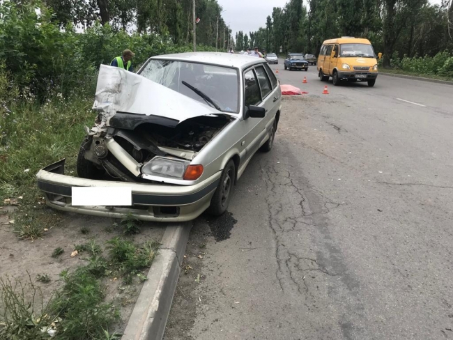 В Ростовской области машина насмерть сбила мужчину, косившего траву