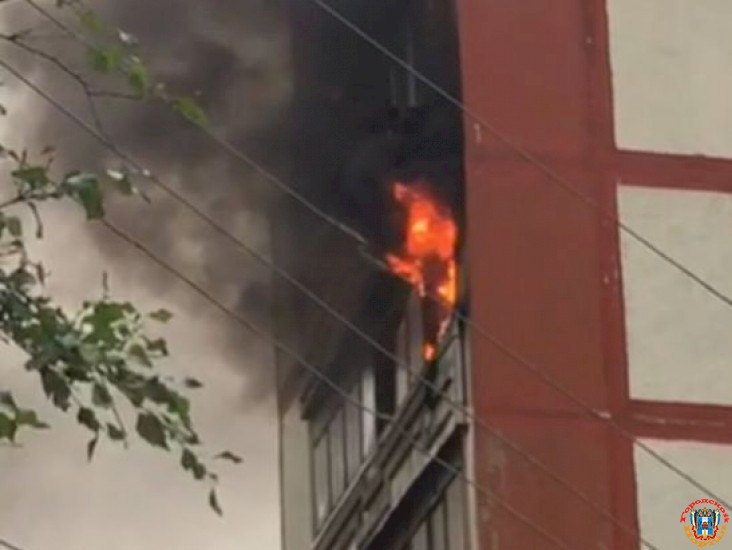 Балкон сгорел в ростовской многоэтажке
