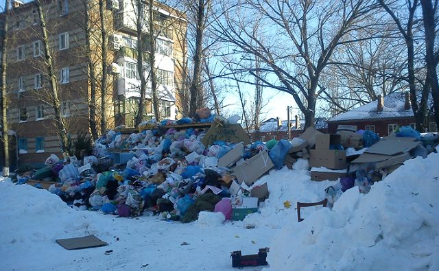 Предприниматели Ростовской области завалили простых граждан мусором