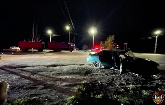 В Волгодонске двое парней пострадали в аварии с КамАЗом