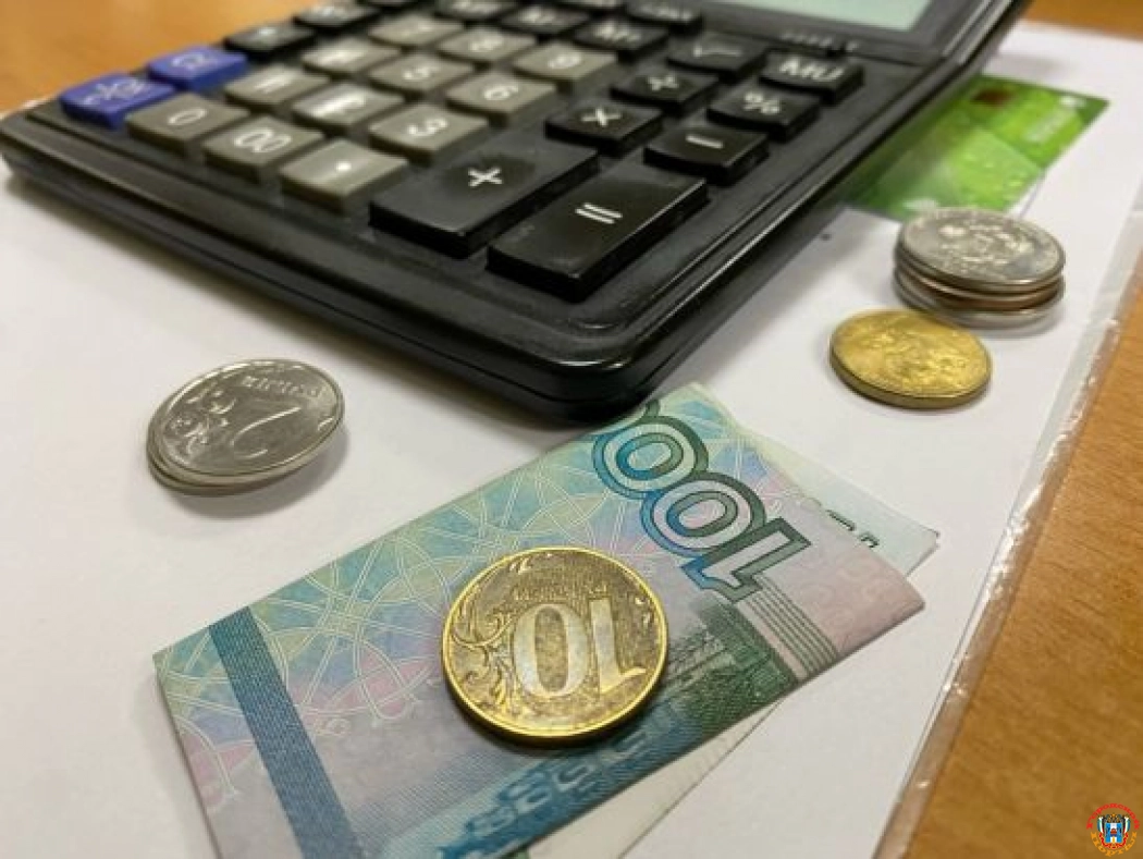 С 1 октября госслужащим Ростовской области повысят зарплаты