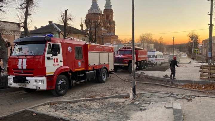 В Курской области загорелся сахарный завод