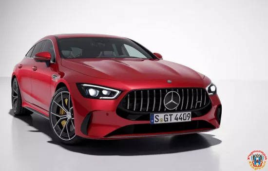 Представлено четырехдверное купе Mercedes-AMG GT63 S E Performance 2024