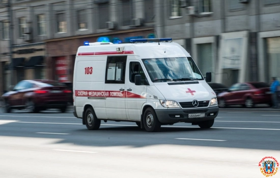 На Дону врачи борются за жизнь восьми мужчин, отравившихся неизвестным веществом