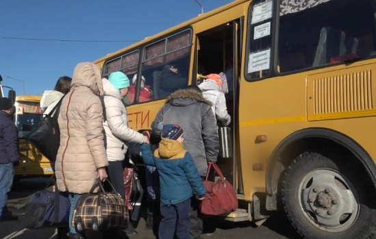 Более 19 тысяч жителей Донбасса пересекли за сутки границу в Ростовской области