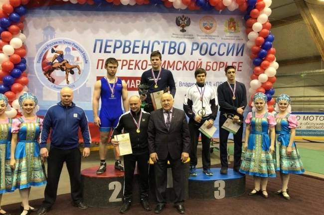 Ростовские борцы стали призерами первенства страны среди юниоров