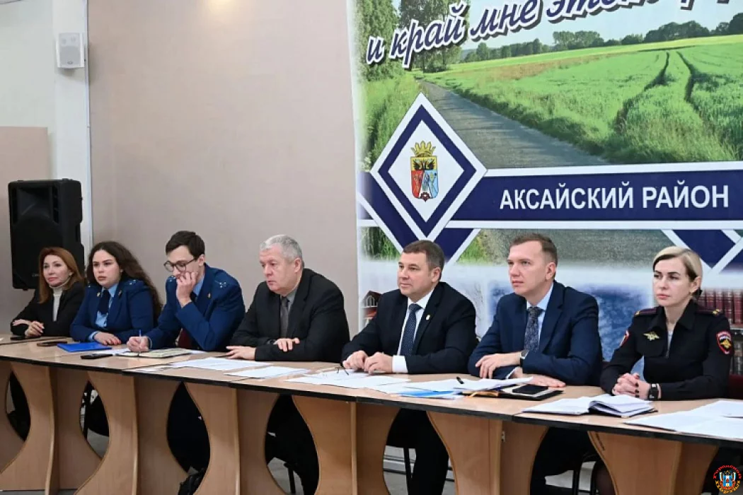 Глава Аксайского района лично контролирует ситуацию с избиением школьницы: виновник поставлен на учет Глава Аксайского района лично контролирует ситуацию с избиением школьницы: виновник поставлен на учет