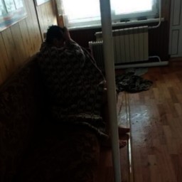 В Аксае рыбак едва не погиб, выпав за борт моторной лодки