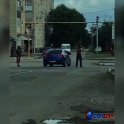 В Гуково мужчина с ружьем собирался открыть огонь прямо на улице