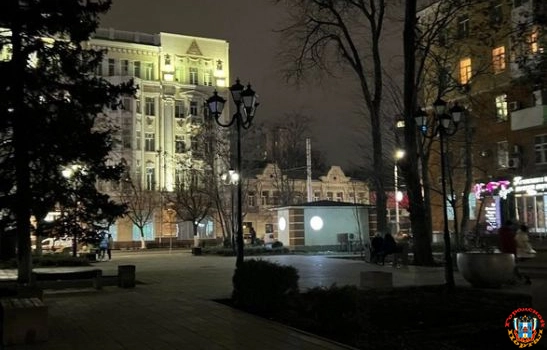 Ростовчане просят восстановить уличное освещение в сквере на Большой Садовой