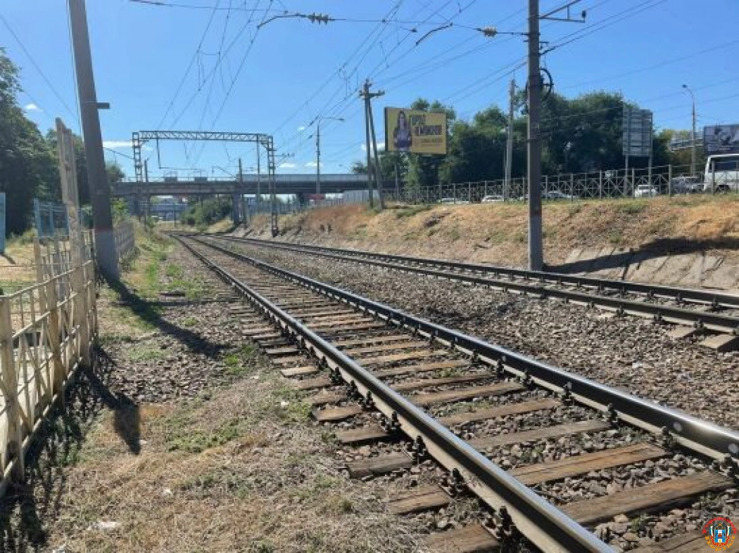 В Новочеркасске 57-летний мужчина погиб под колесами поезда