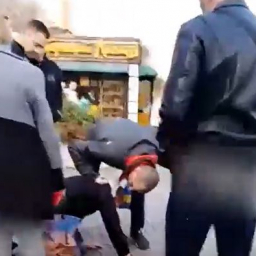 В Ростове пассажиры автобуса избили мужчину за инсценировку теракта