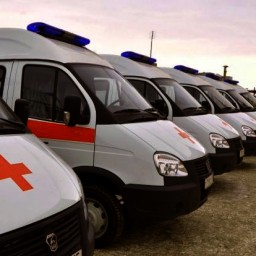 На границе Дона с Ростовской областью заметили машины «скорых» и микроавтобусы