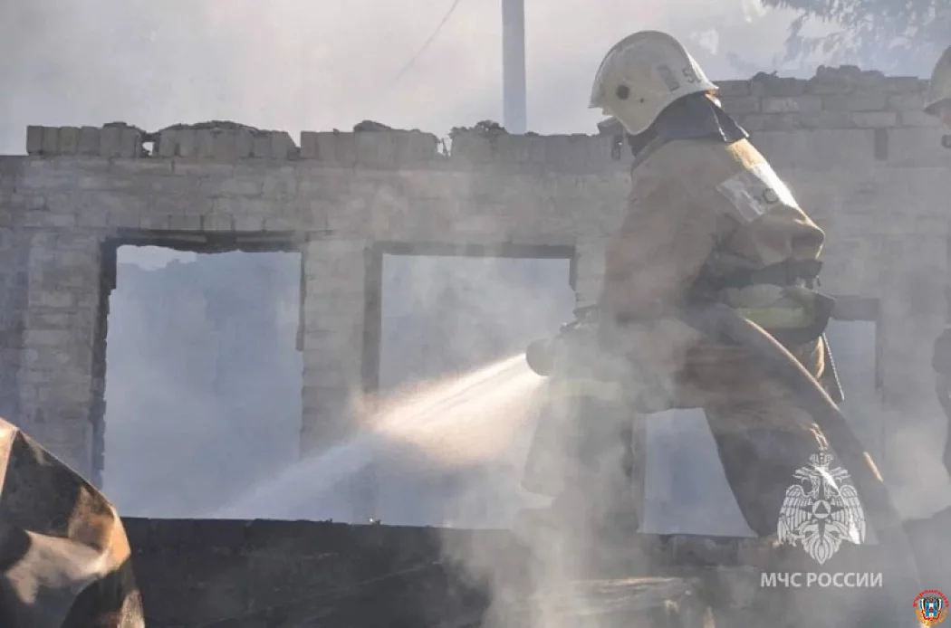 Суточный отчет МЧС Дона: 14 возгораний и одна жертва огня за 18 января