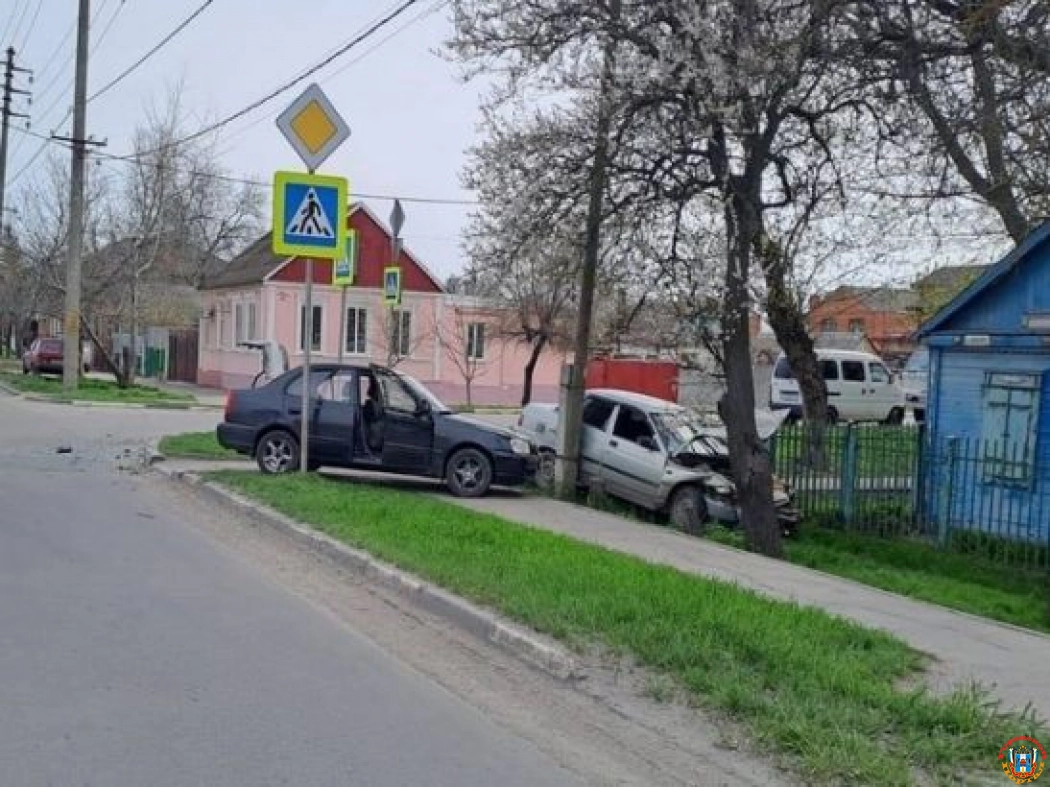 В Азове в ДТП с «Хендаем» пострадала женщина-водитель