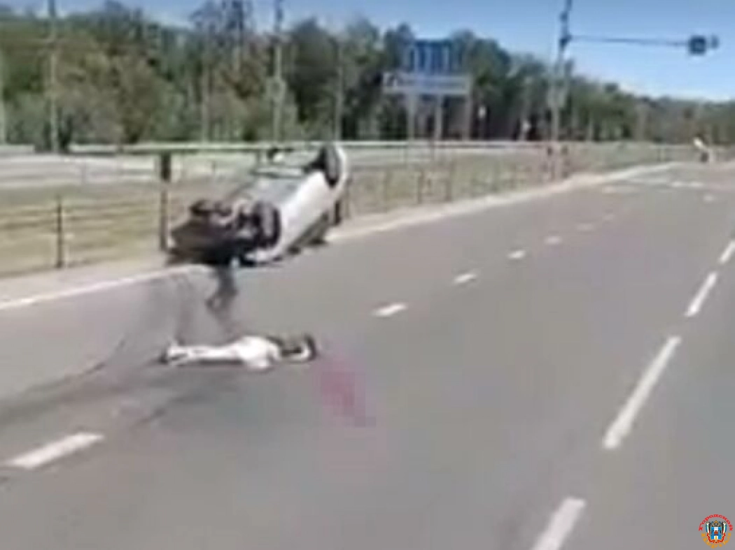 В Ростовской области водитель иномарки разбился в ДТП, вылетев через лобовое стекло